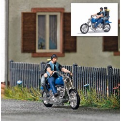 Busch 7860 HO motocycle avec 2 figurines