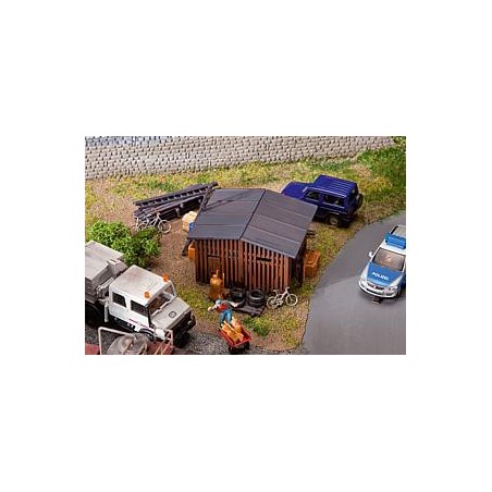 Faller 130524 HO baraque avec accessoires Faller 130524 HO baraque avec accessoires