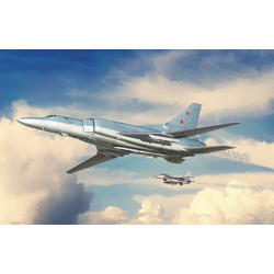 Italeri 1440 1 - 72 Tu-22M2 Backfire B