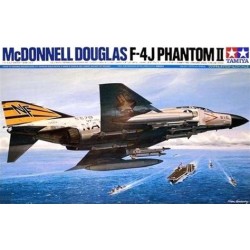 Tamiya 60306 1 - 32  F-4J...