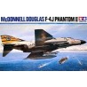 Tamiya 60306 1 - 32  F-4J Phantom II