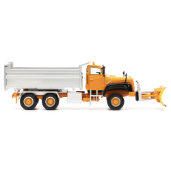 ACE 2331 1 - 87 Saurer D330N 6x6 avec chasse neige