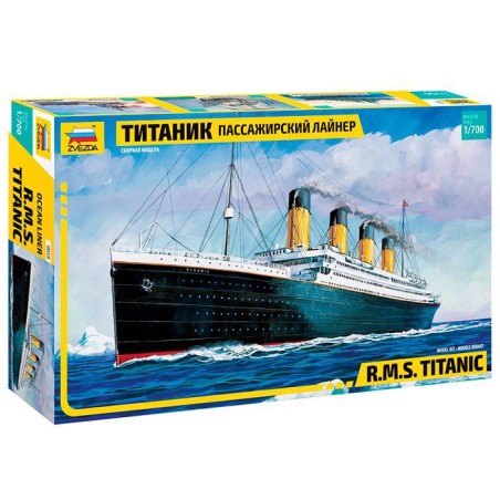 Zvezda 9059 1 - 700 Titanic