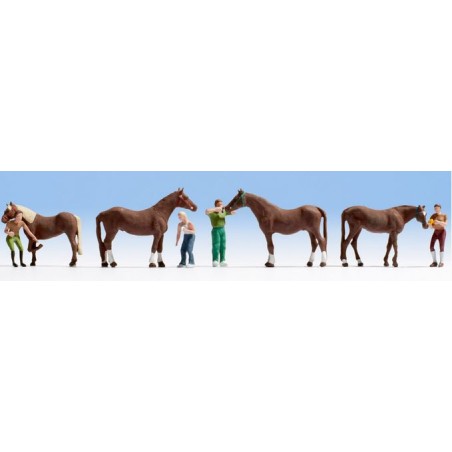 Noch 15632 HO soins des chevaux (3 chevaux & 4 figurines) Noch 15632 HO soins des chevaux (3 chevaux & 4 figurines)